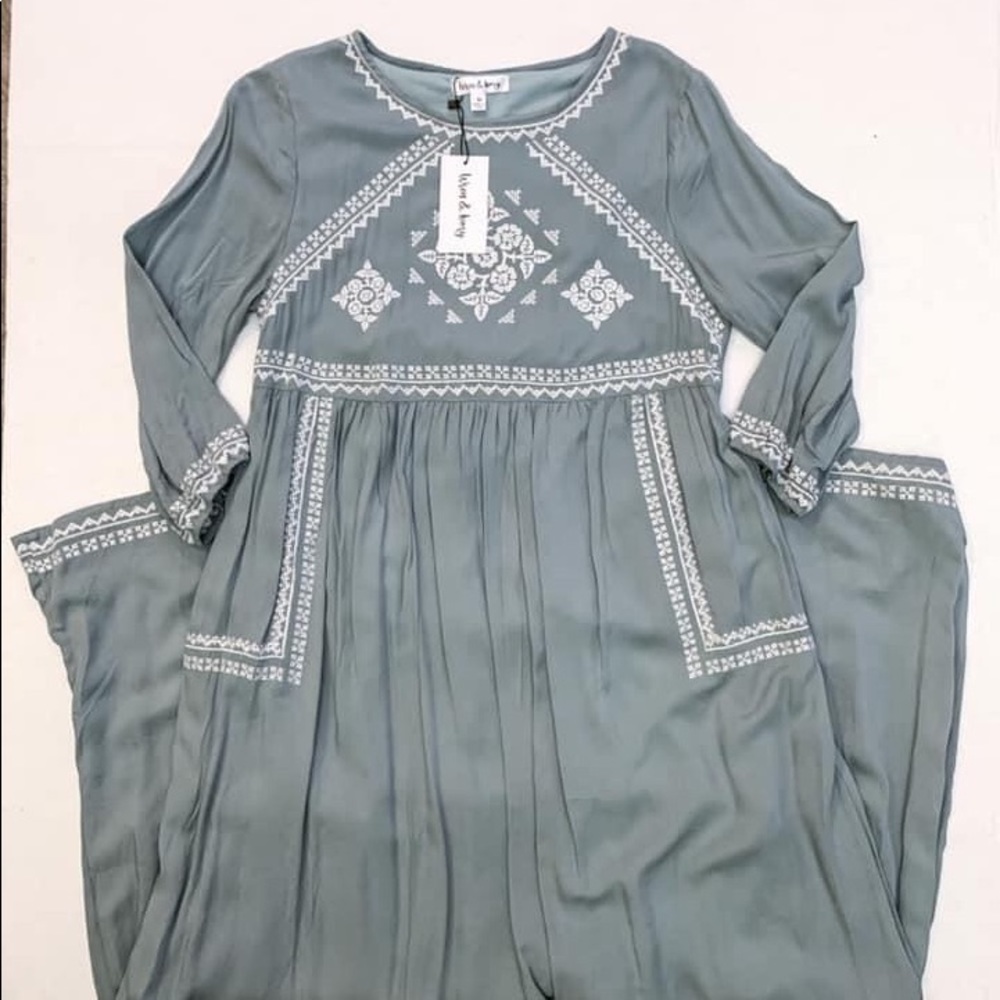 Wren & Ivory Maternity Photo Dress